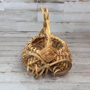 Harvest Egg Buttocks Butt Wicker Basket Bow
